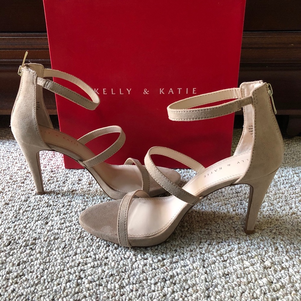 👡Kelly & Katie Strappy Heels 👡